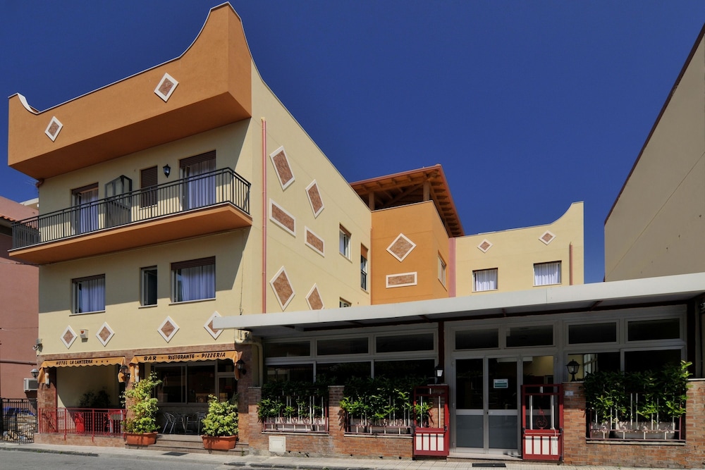 

Roma - Monforte San Giorgio Marina - La Lanterna Hotel