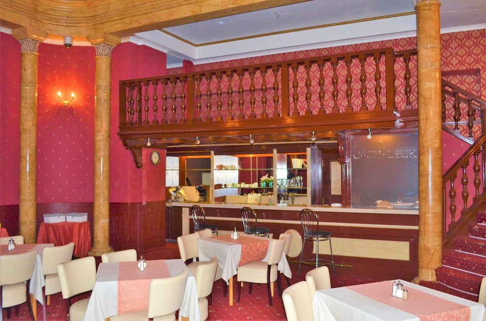 

Milano - Karlovy Vary - Hotel Petr