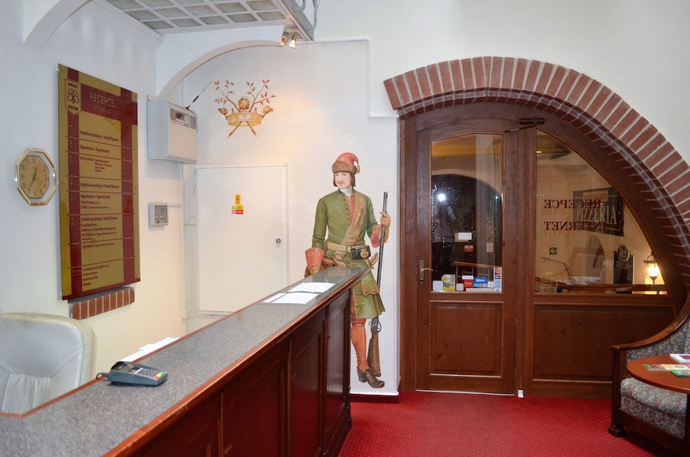 

Roma - Karlovy Vary - Hotel Petr