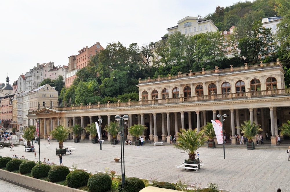 

Milano - Karlovy Vary - Hotel Petr