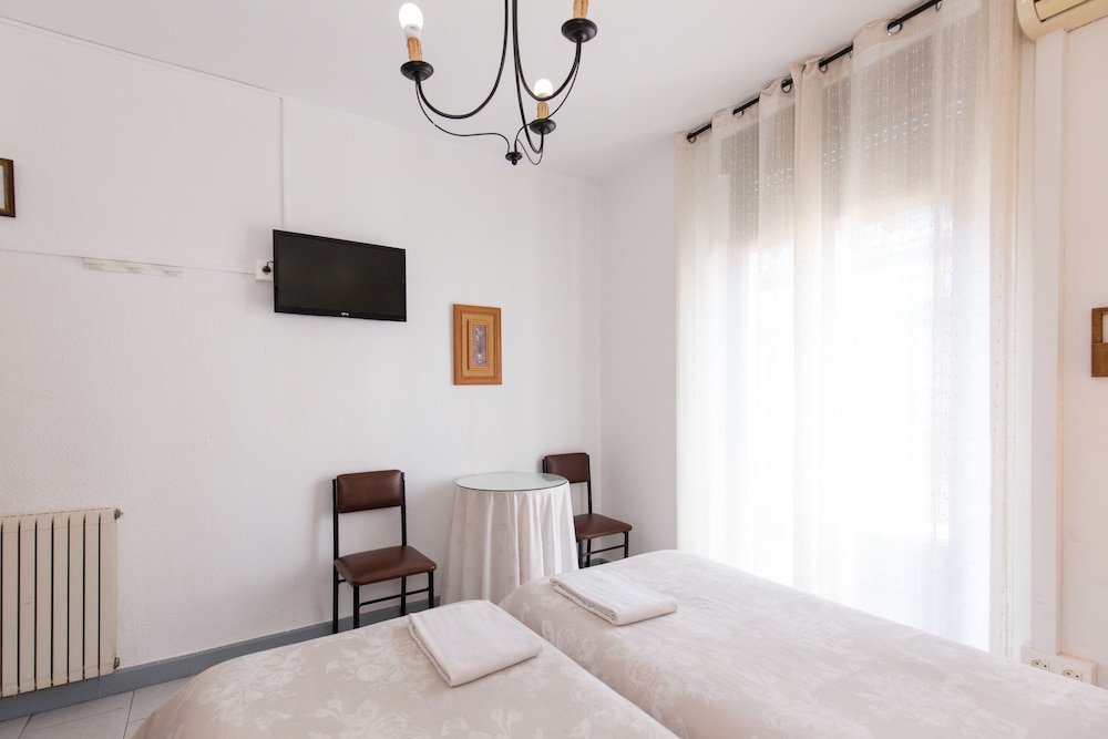 

Bologna - Granada - Pension Mesones