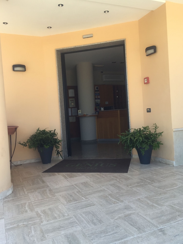 

Milano - Corato - Hotel Genius