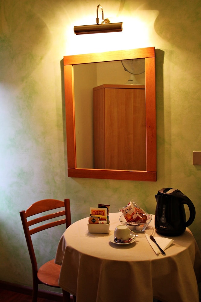

Roma - Perugia - Primavera Mini Hotel