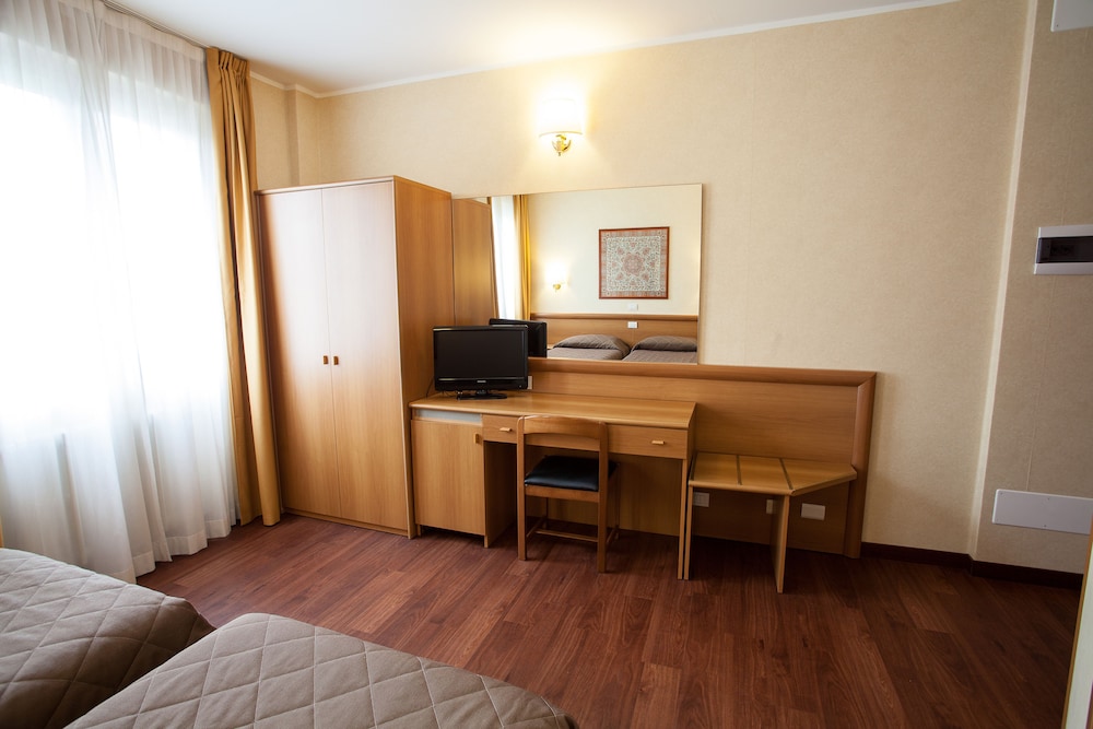 

Napoli - Rho (Fiera) - Hotel Esperia