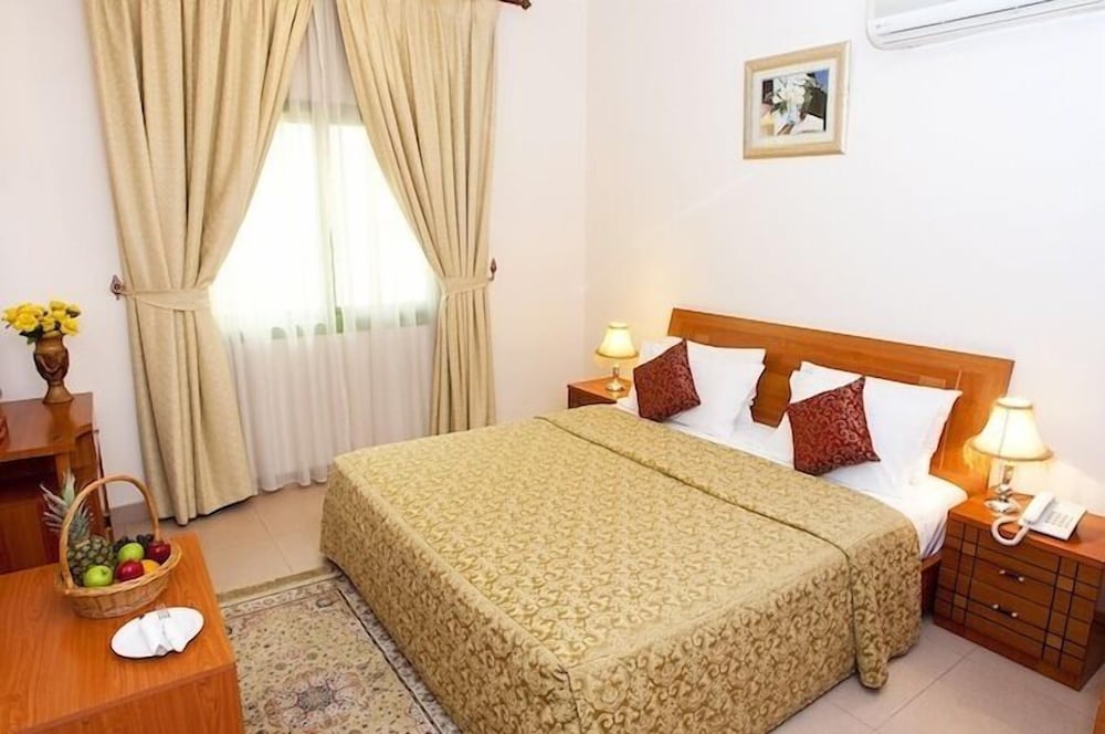 

Roma - ‘Udhaybah - Safeer Plaza Hotel