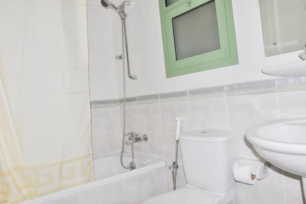 

Roma - ‘Udhaybah - Safeer Plaza Hotel