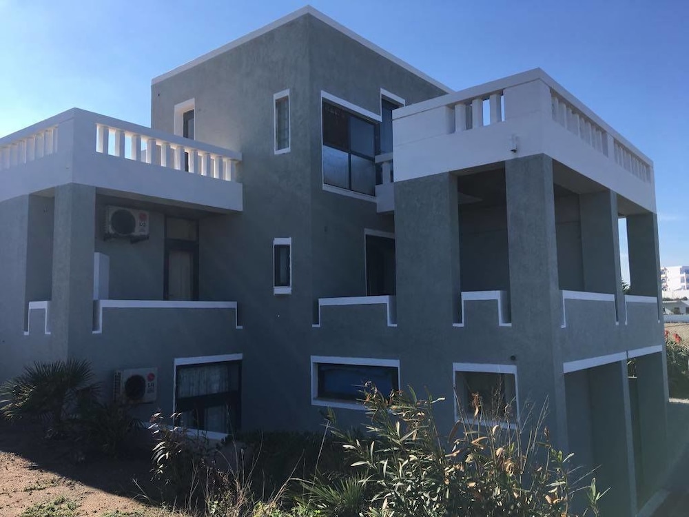 

Brindisi - Hersonissos - Anissaras Beach Appartement