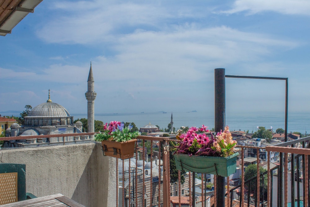 

Venezia - Beyoğlu - Hotel Tulip House