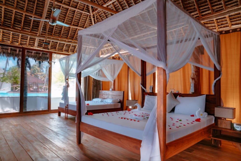

Venezia - Bwejuu - TIKI Beach Club & Resort