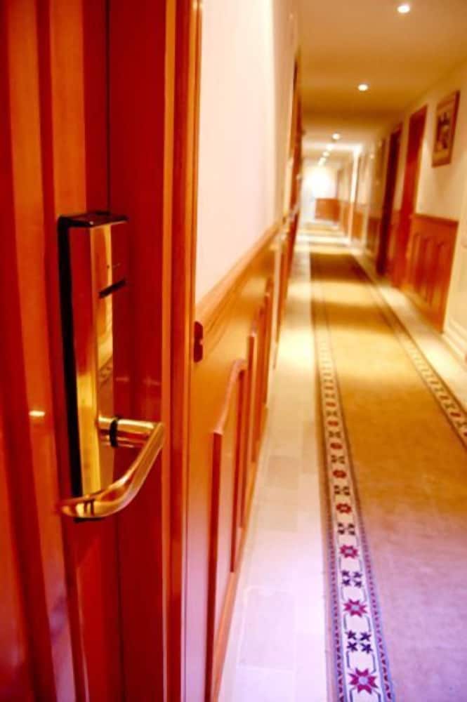 

Venezia - Tunisi - Hotel La Princesse