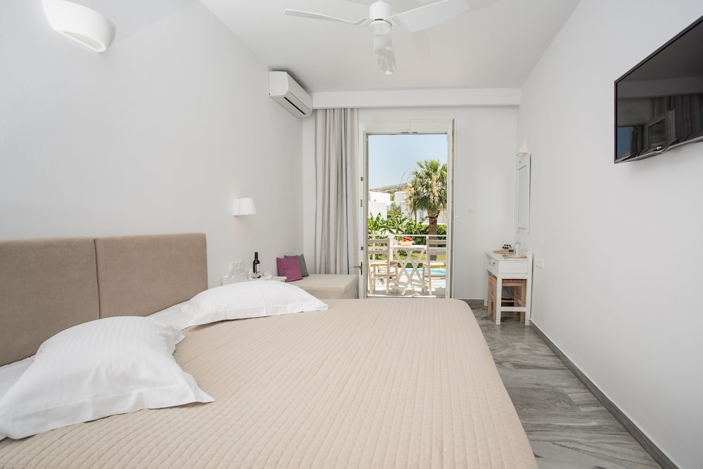 

Milano - Paros, Isole Greche - Polos Hotel