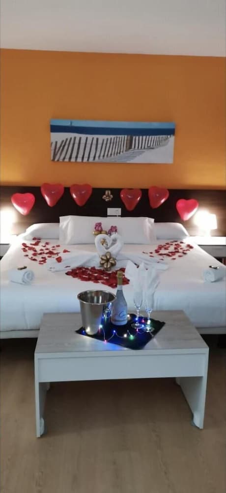 

Napoli - El Vendrell - Adia Hotel Cunit Playa