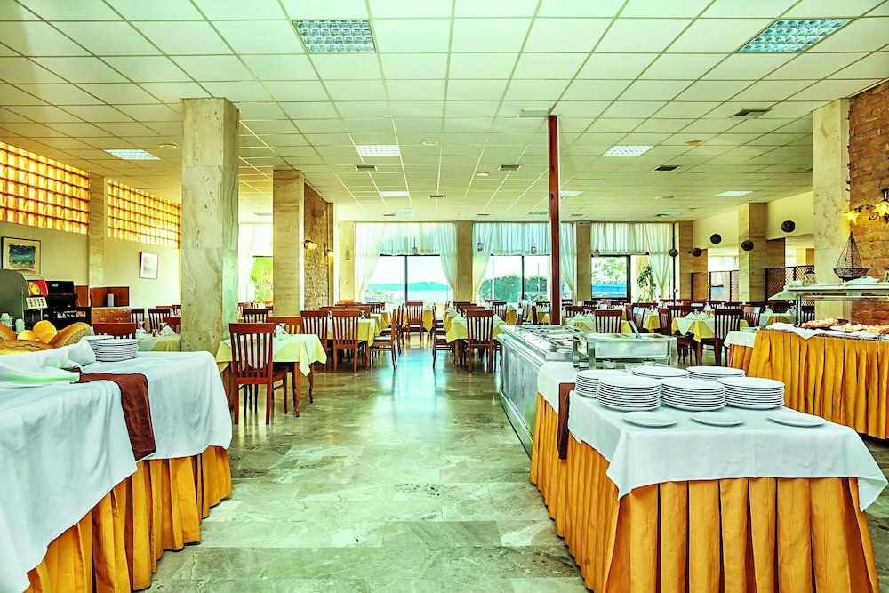 

Bologna - Ouranopolis - Xenios Theoxenia Hotel