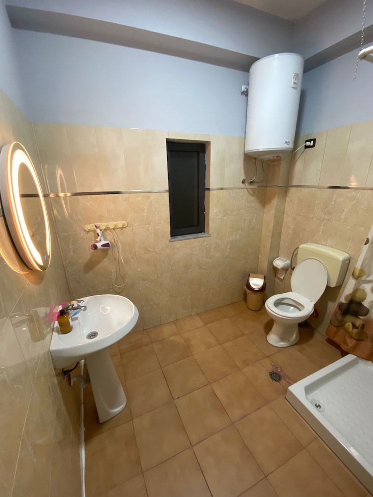 

Bari - Lezhë - Hotel Jurgen