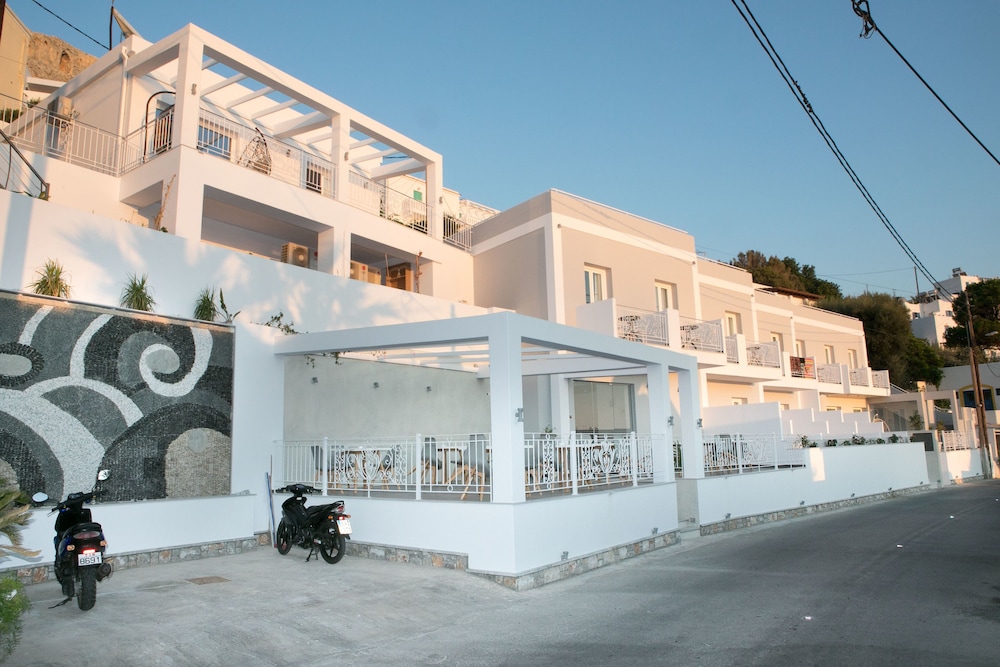 

Milano - Isola di Kalimnos - Hyperion Hotel