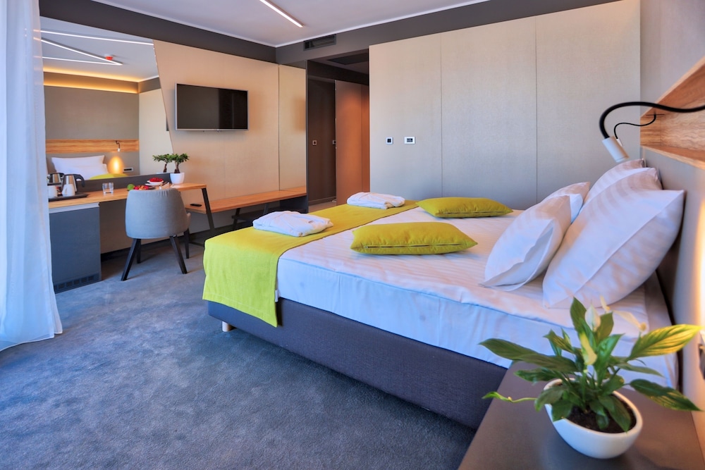 

Bari - Stara Novalja - Hotel Olea