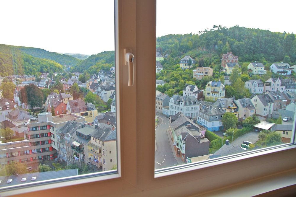 

Napoli - Idar-Oberstein - Opal Hotel