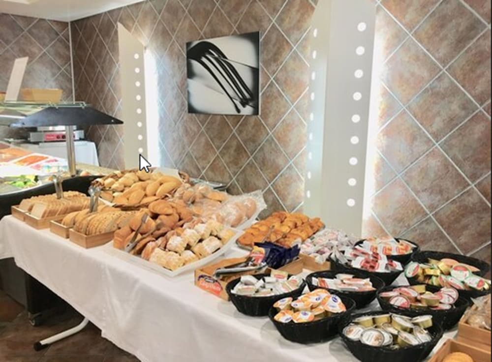 

Napoli - Fuengirola - Hotel Villa de Laredo