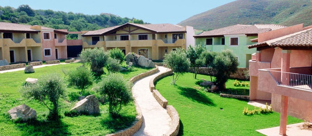 

Perugia - Olbia - Residence Le Corti Di Marinella