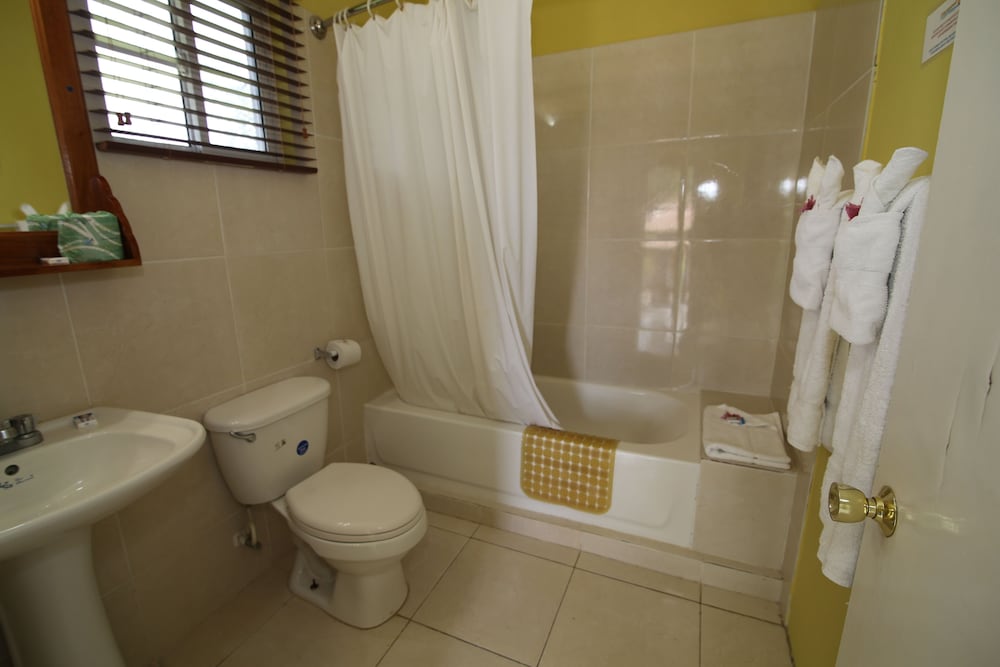 

Roma - Giamaica, Caraibi - Seastar Inn