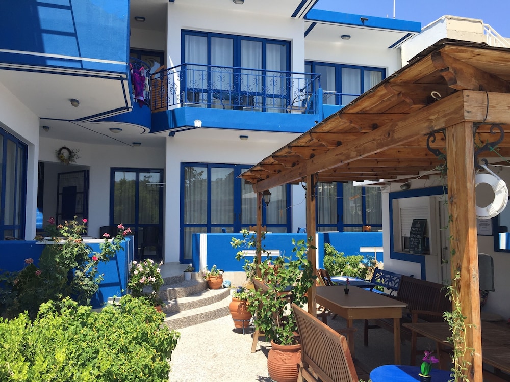 

Milano - Kolimbia - Anastasia Studios, Apartments & Suites