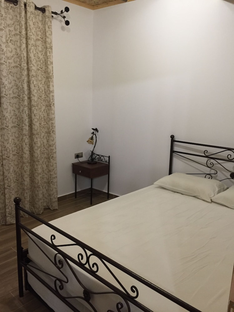 

Napoli - Kolimbia - Anastasia Studios, Apartments & Suites