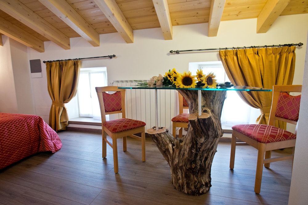 

Cagliari - Grosotto - Hotel Garni Le Corti