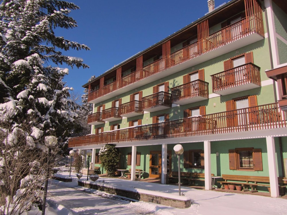 

Bari - Levico Terme - Albergo Monteverde