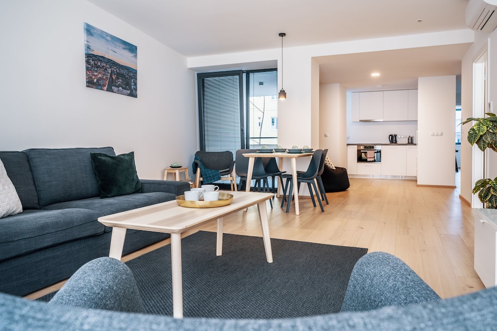 

Milano - Bratislava - Smart & Green Living by Ambiente