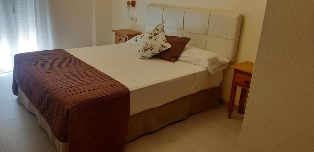 

Pisa - Estepona - Mare Estepona Hotel