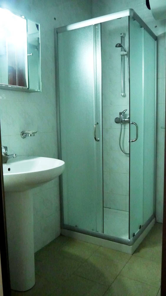 

Salerno - Tirana - Hotel Kruja