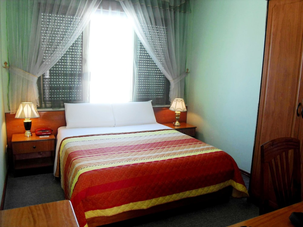 

Catania - Tirana - Hotel Kruja