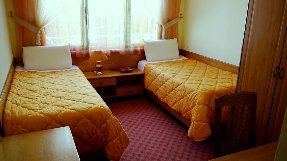 

Ancona - Tirana - Hotel Kruja
