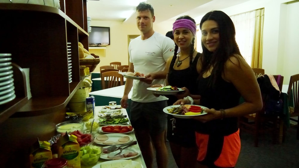 

Lamezia Terme - Tirana - Hotel Kruja