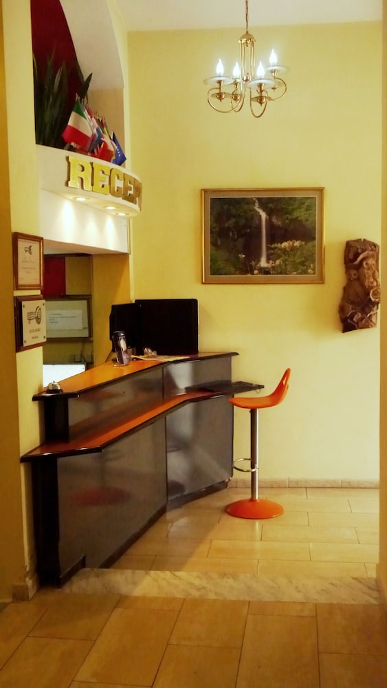 

Bari - Tirana - Hotel Kruja