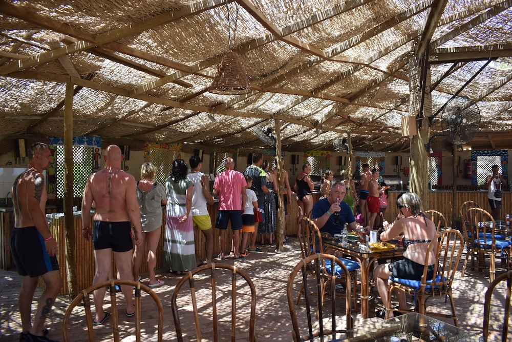 

Napoli - Soma Bay - Sharm El Naga Resort and Diving Center