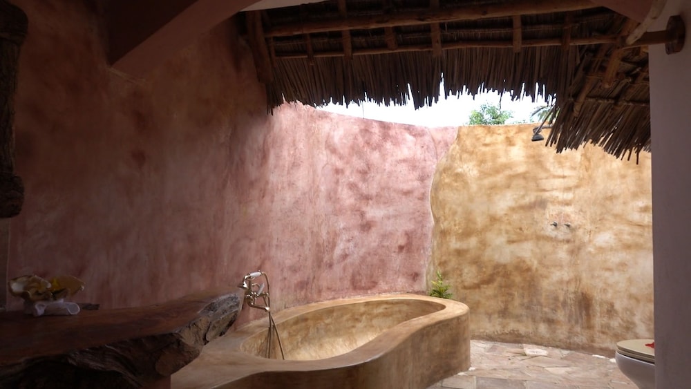 

Bari - Kizimkazi - Karamba Eco Boutique Hotel