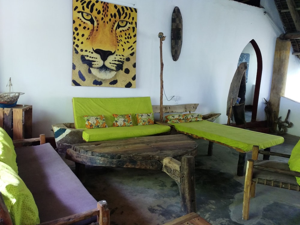 

Trieste - Kizimkazi - Karamba Eco Boutique Hotel