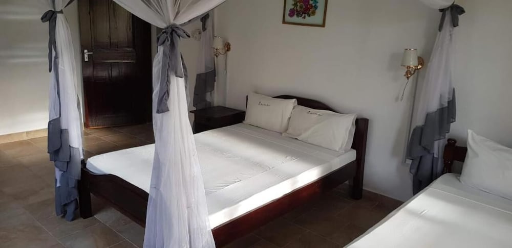 

Torino - Kilifi - Makuti Villas Resort
