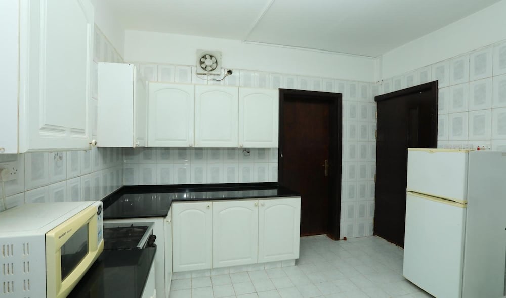 

Roma - Ruwī - Al Shorouq Hotel Apartments