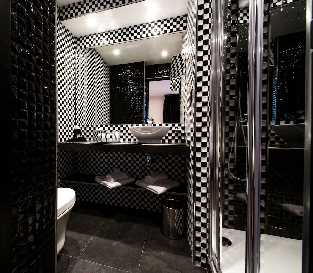 

Bologna - Clichy - Hotel Splendor Elysées