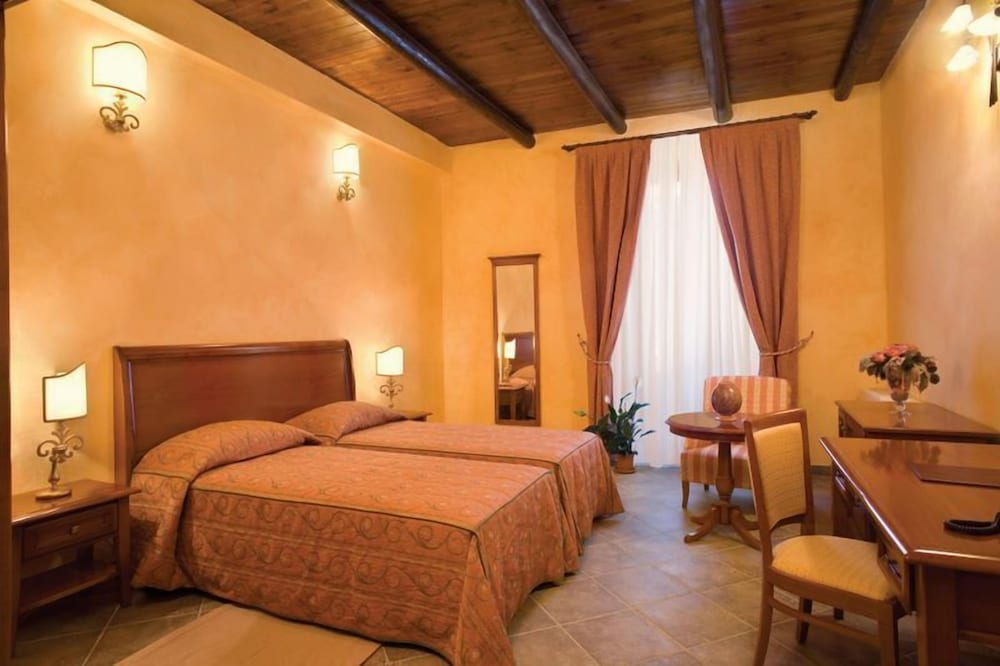 

Bologna - Tropea - Palazzo Marzano