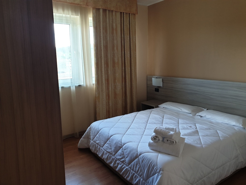 

Napoli - Ronchi dei Legionari - Risthotel Airport