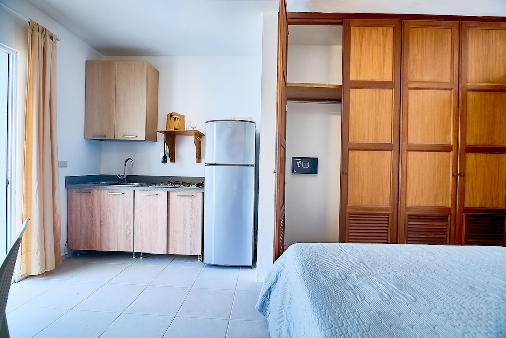 

Milano - Cabeza de Toro - Las Terrazas Condo - Los Corales Village