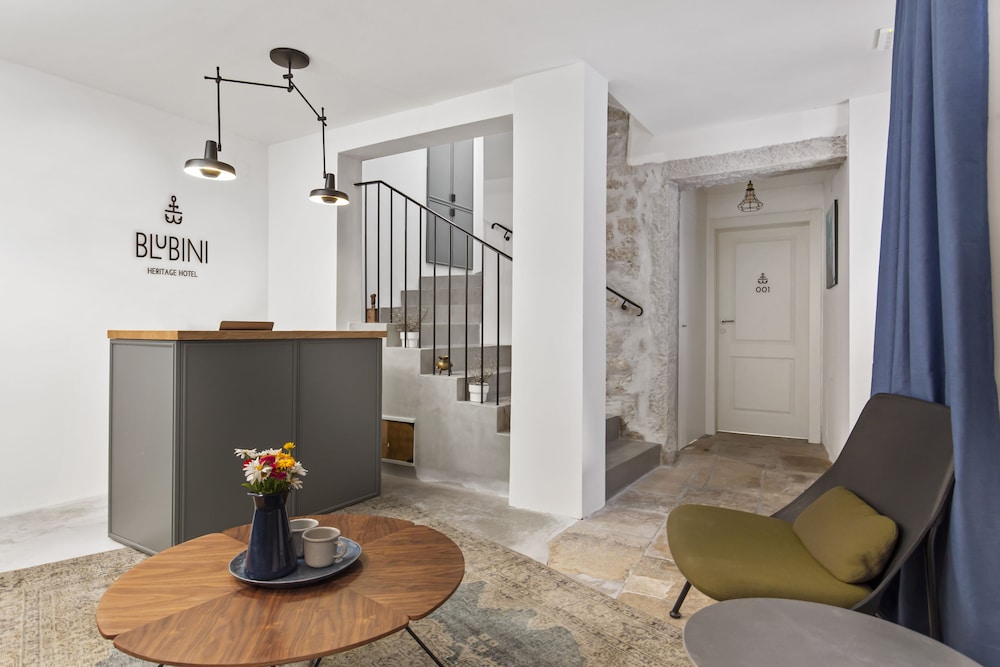 

Milano - Rovigno - Blubini Heritage House