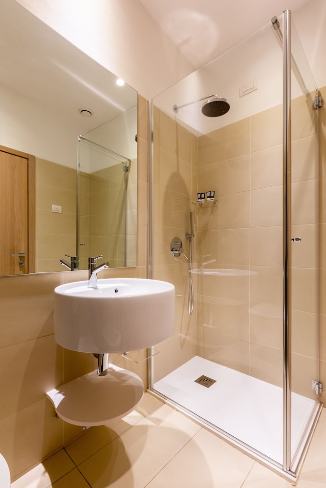 

Bari - Limone sul Garda - Hotel Lago Di Garda