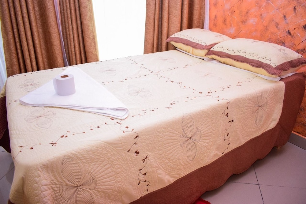 

Bologna - Shanzu - Garden Park Hotel Mtwapa
