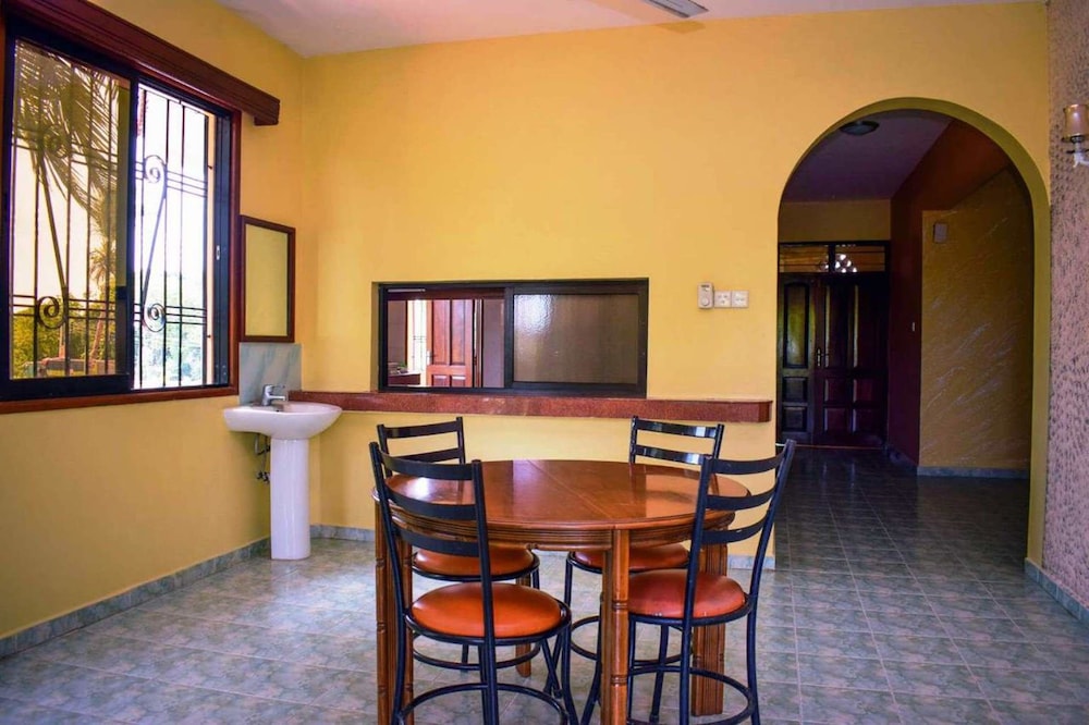 

Napoli - Mtwapa - Garden Park Hotel Mtwapa