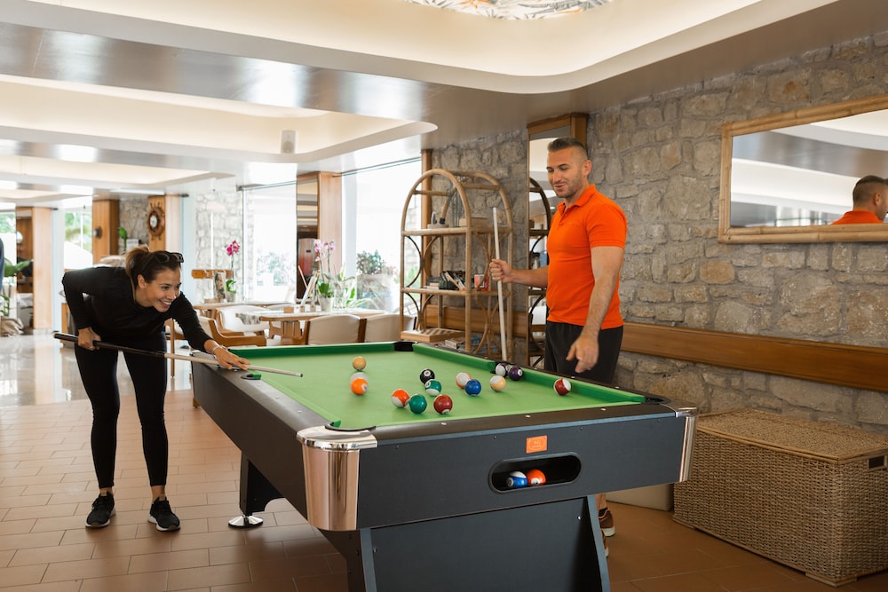

Milano - Gargnano - Hotel Caribe - Garda Lake Collection