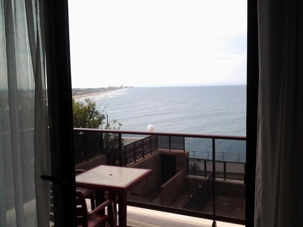 

Roma - Cullera - Aparthotel El Faro